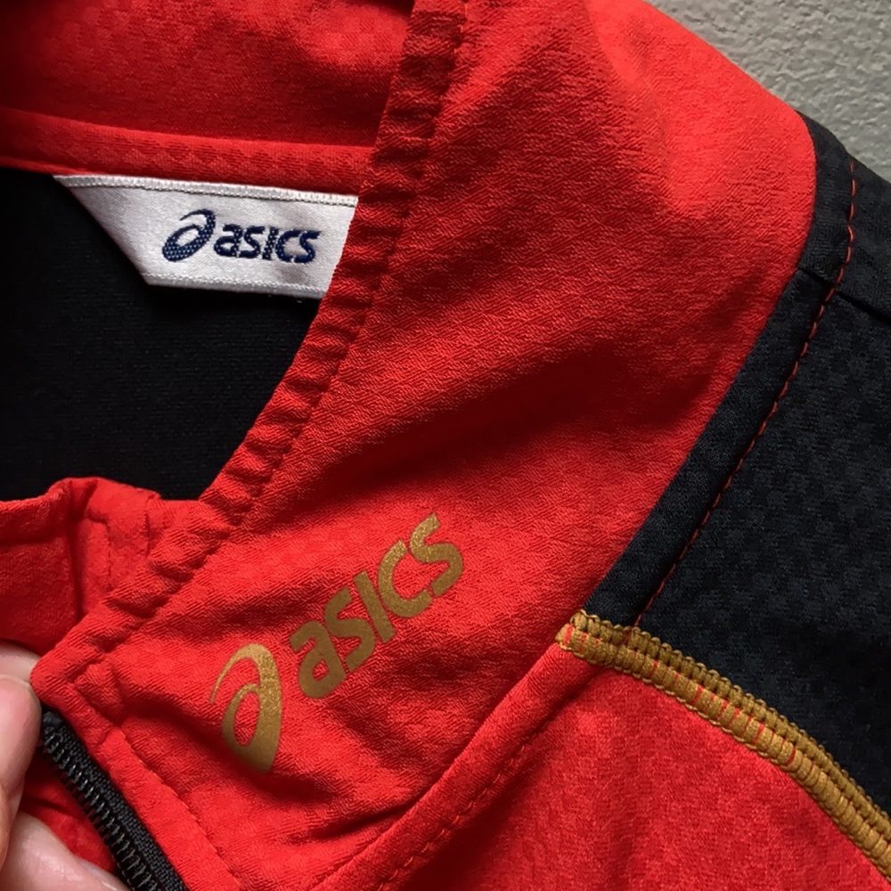 Lightweight ASICS zip front jacket - Picture 3 of 5
